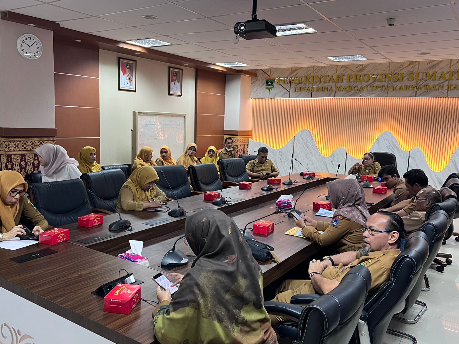 Rapat Sinkronisasi Muatan RTRW Provinsi Sumatera Barat dengan RTRW Kabupaten/Kota